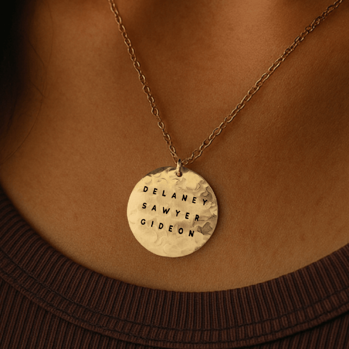 Gold Personalized Circle Pendant Necklace - Going Golden
