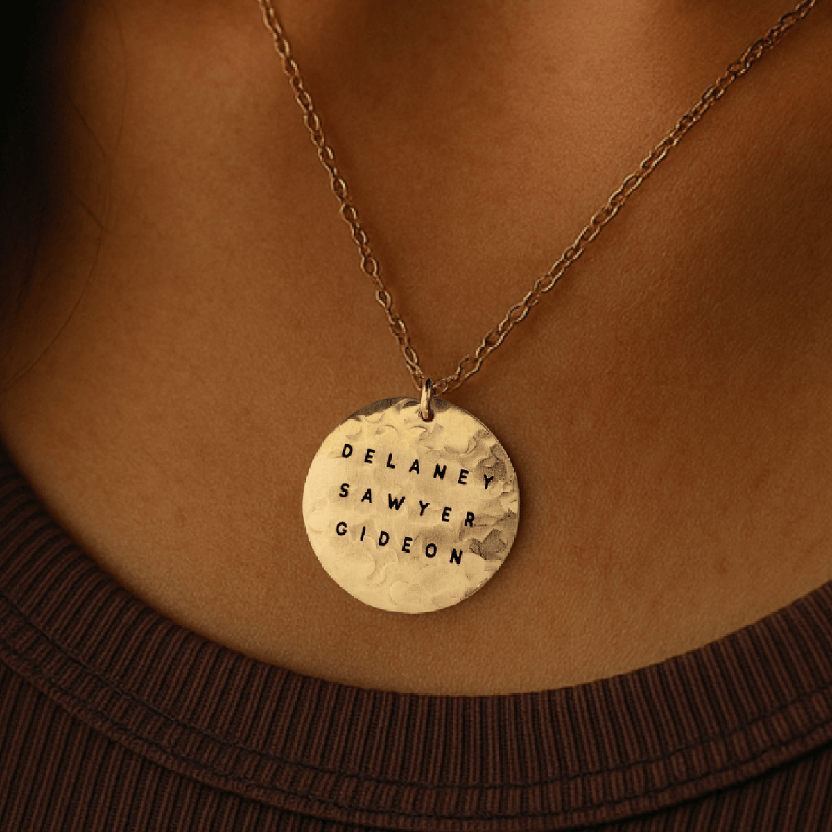 14k gold personalized circle pendant necklace with custom engraved names on hammered disc