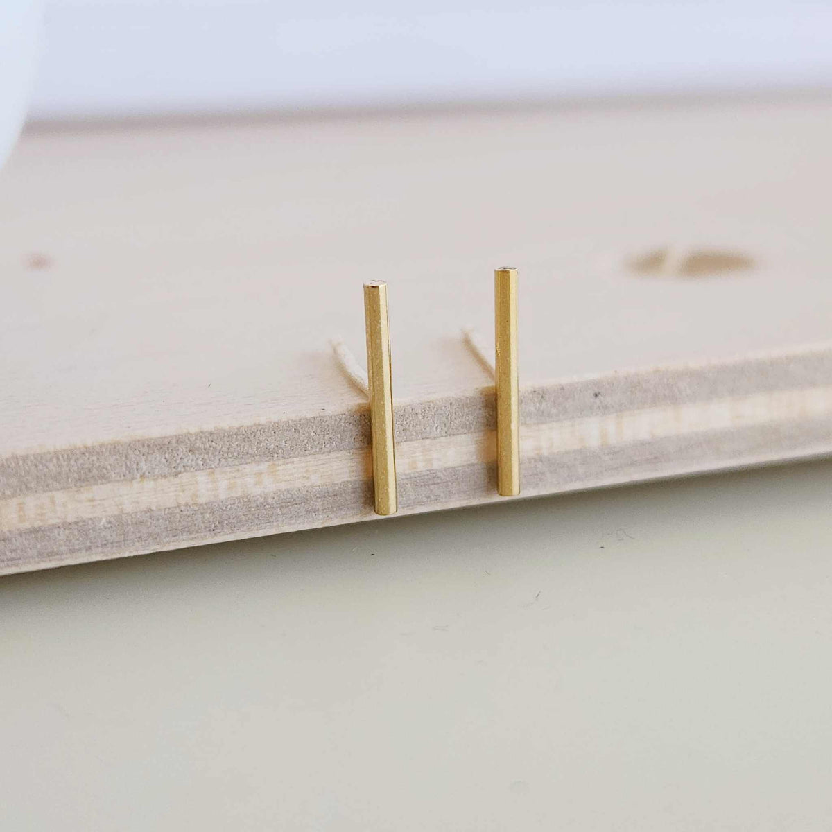 Bar earrings - Going Golden