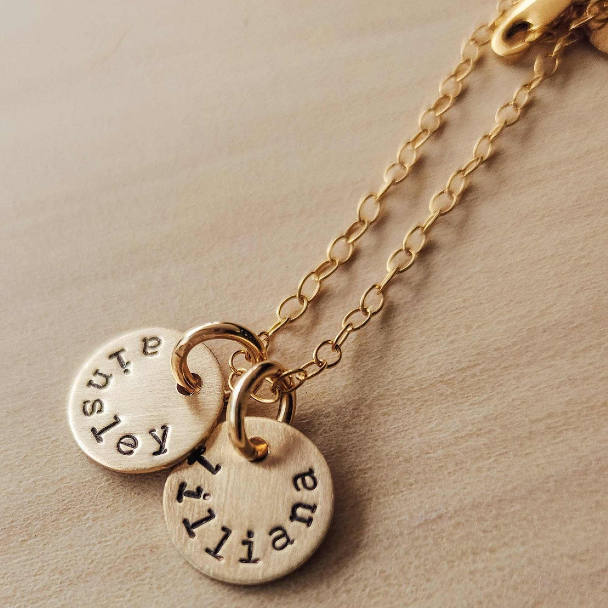 Dainty Round Name Necklace - Going Golden