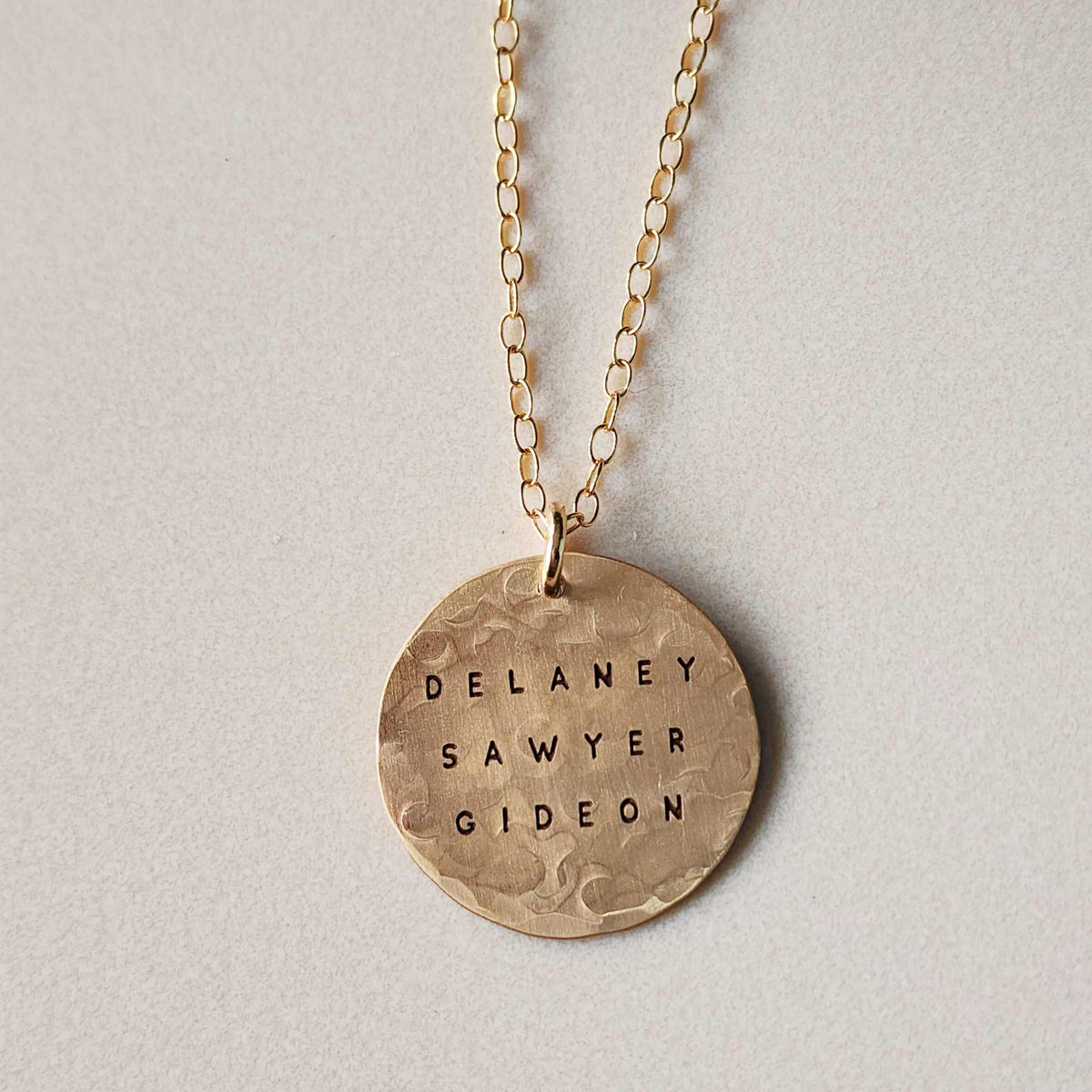 Gold Personalized Circle Pendant Necklace - Going Golden