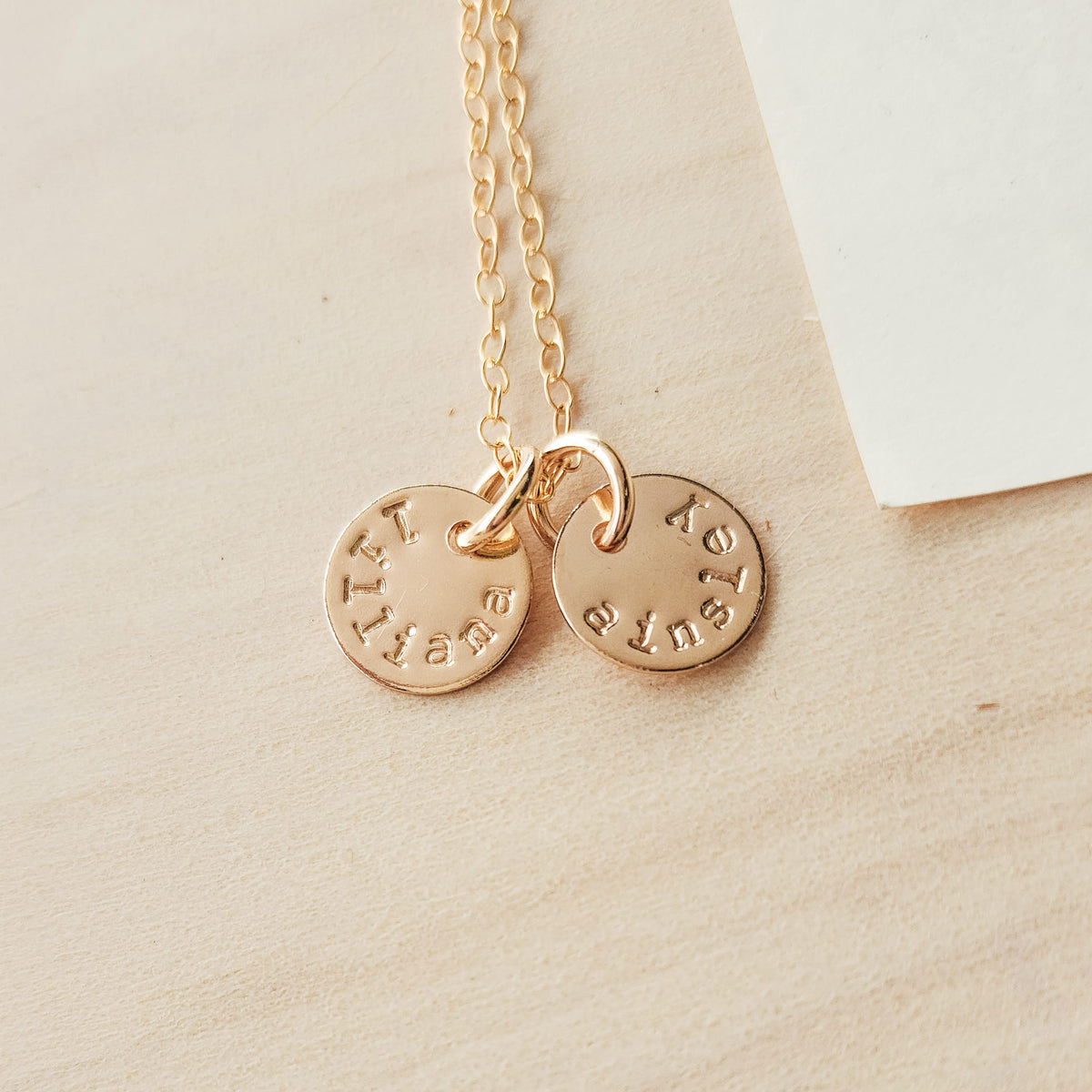 Dainty Round Name Necklace - Going Golden
