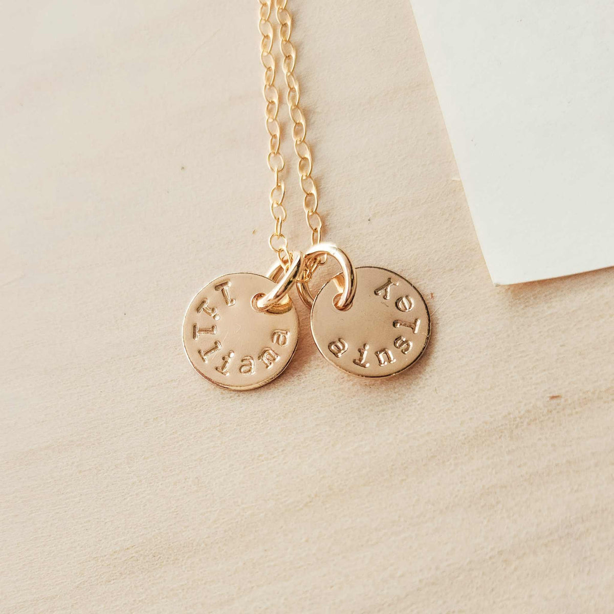 Dainty Round Name Necklace - Going Golden