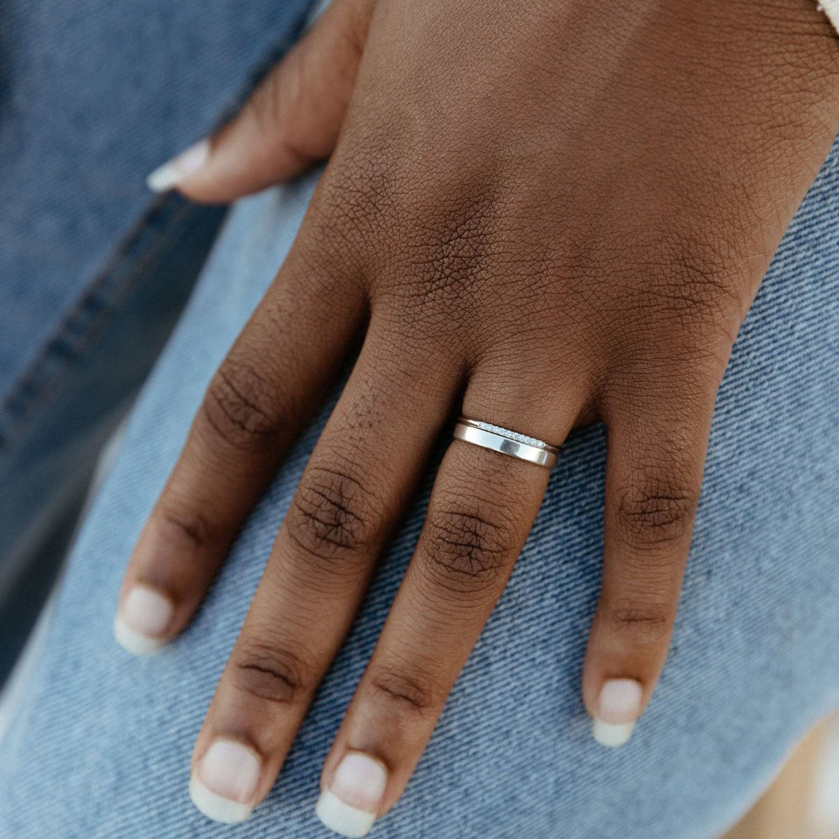 Smooth Silver Band Ring - Going Golden