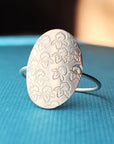 Personalized Birth Flower Oval Ring - Going Golden
