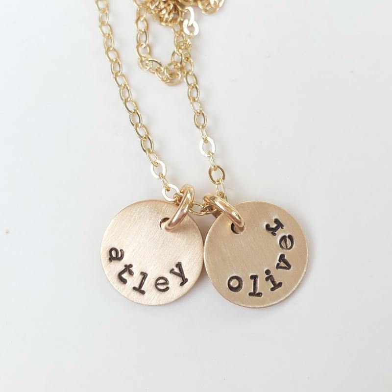 Dainty Round Name Necklace - Going Golden
