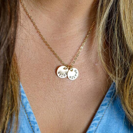 Dainty Round Name Necklace - Going Golden