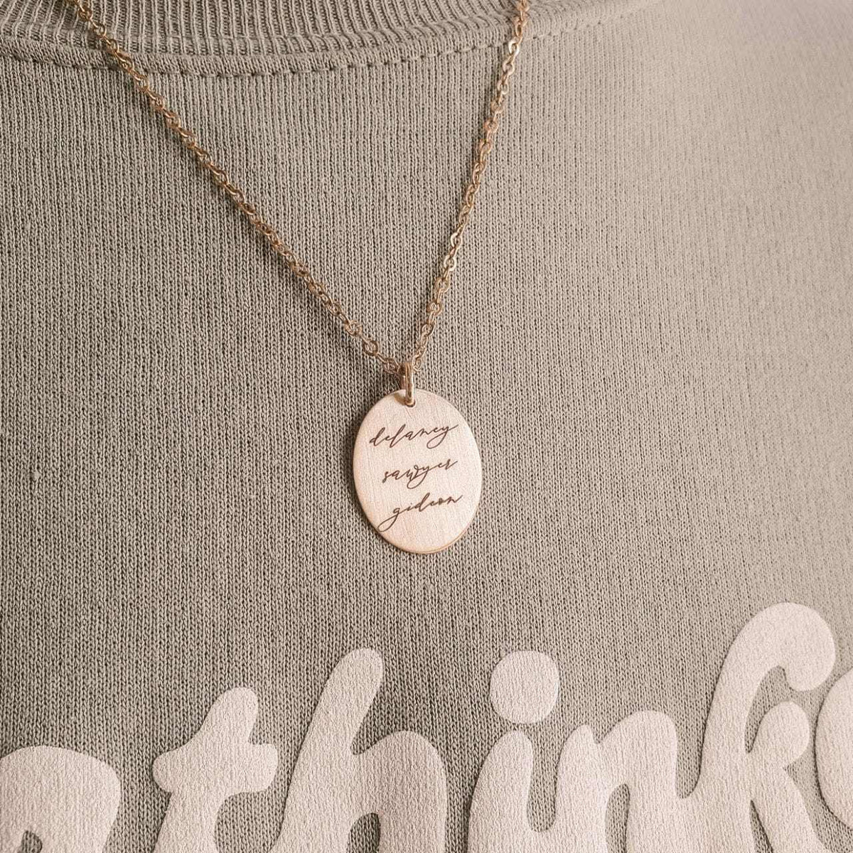 Cursive Oval Necklace - Going Golden