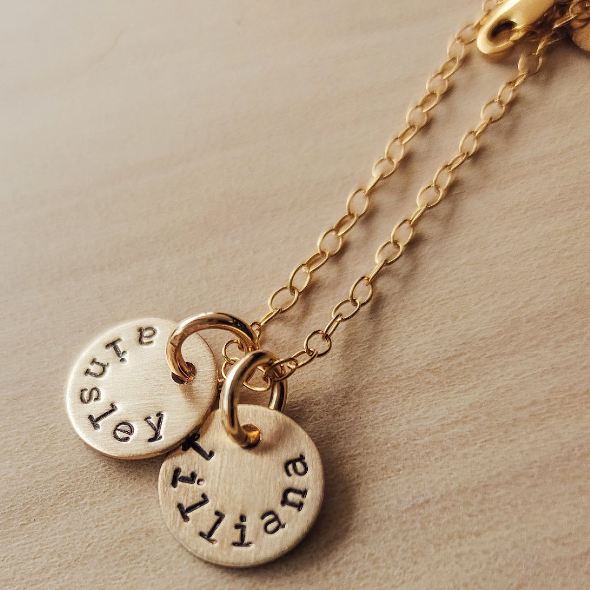 Dainty Round Name Necklace - Going Golden
