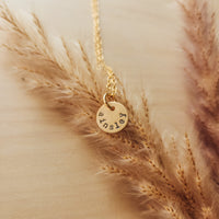Dainty Round Name Necklace - Going Golden