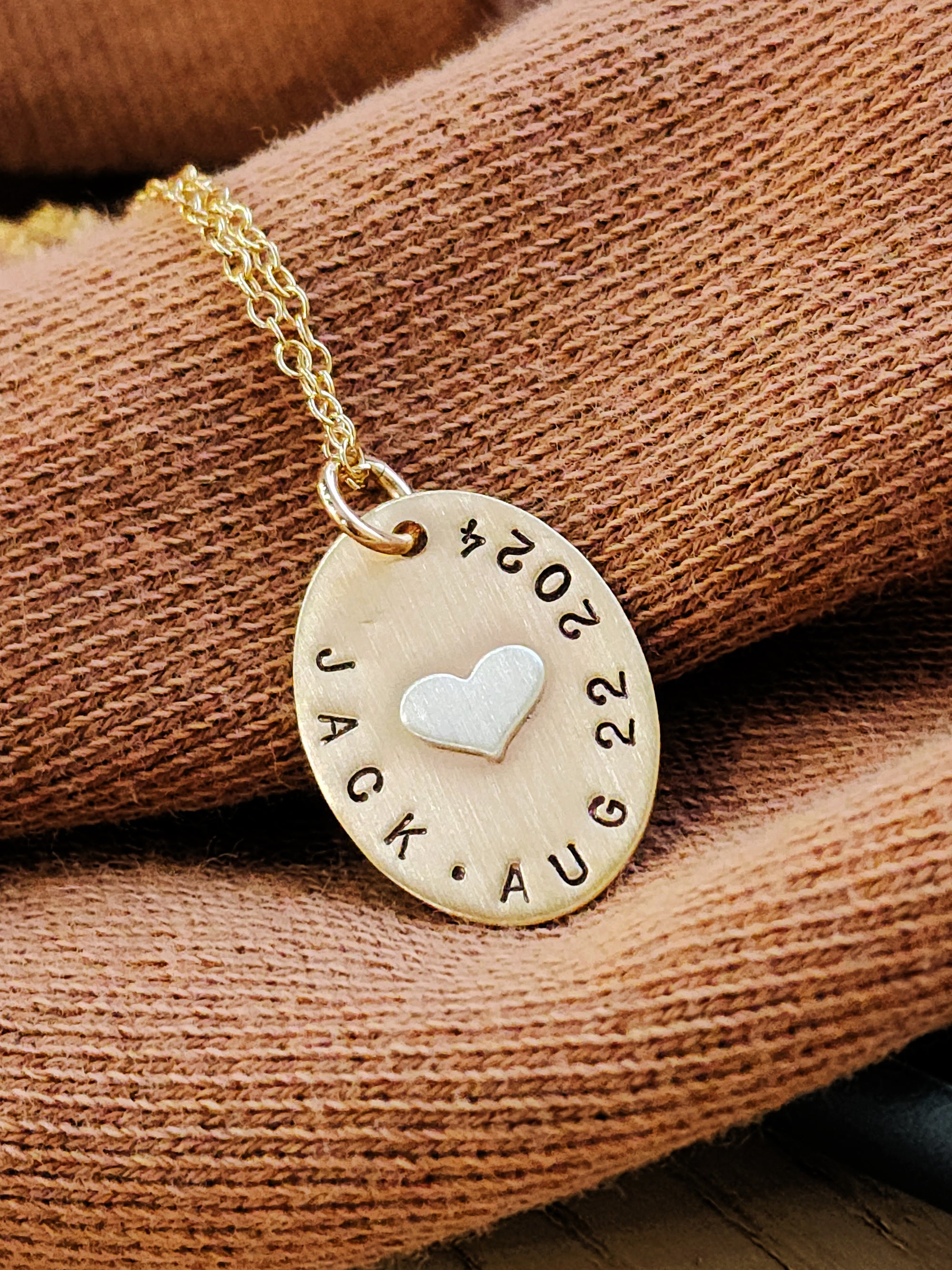 Gold Oval Name Necklace with Silver Heart
