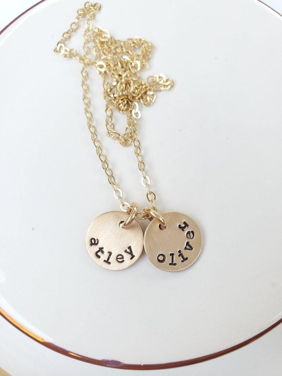 Dainty Round Name Necklace - Going Golden