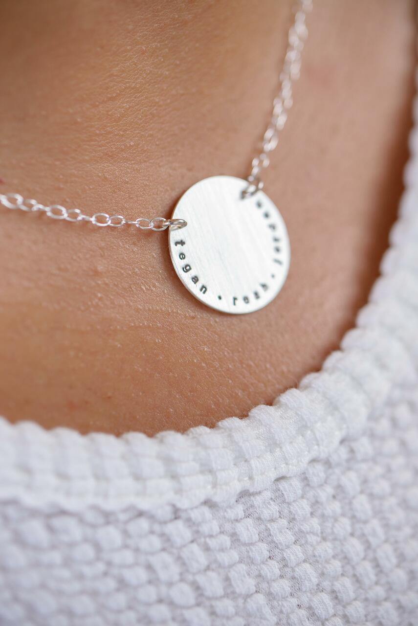 Multiple name block necklace - TYI Jewelry
