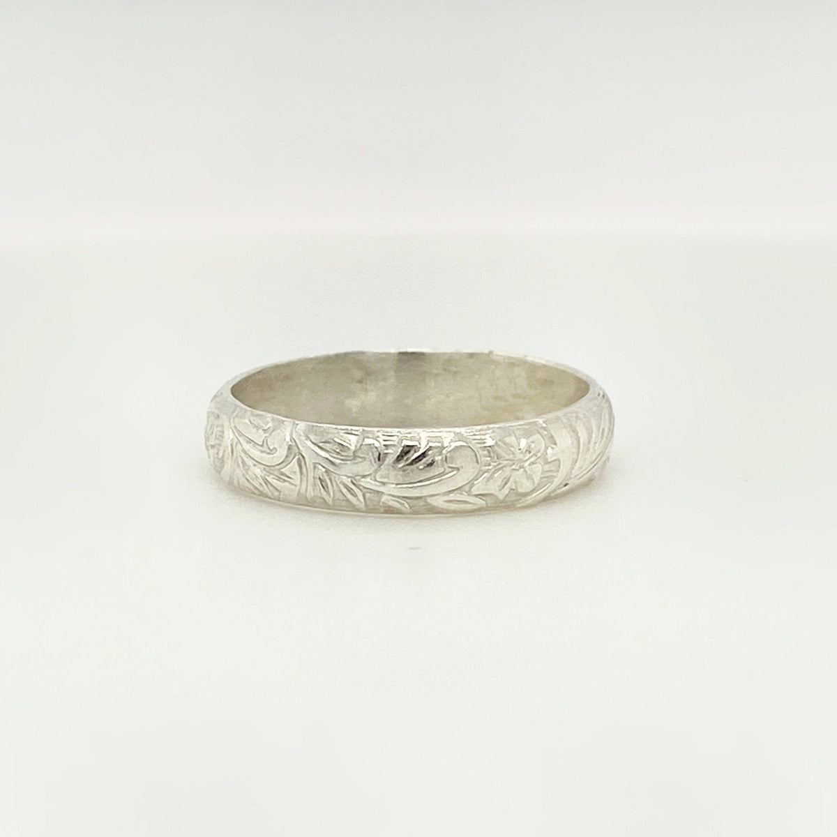 The Silver Blume Ring - Going Golden