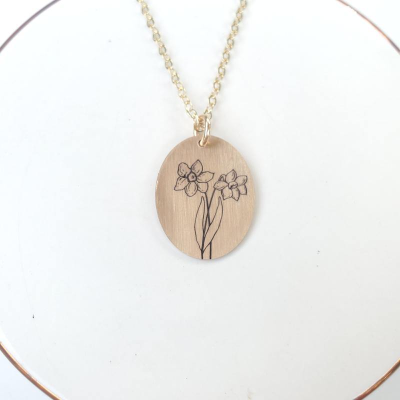 Oval Birth Flower Disc Necklace - TYI Jewelry