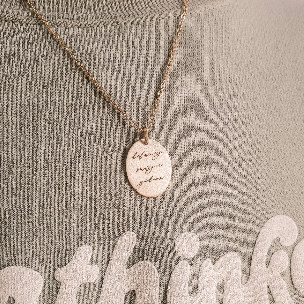 Cursive Oval Necklace - Going Golden