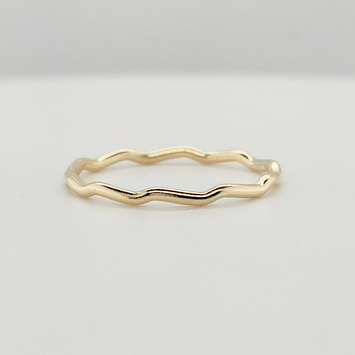 Wavy Ring - Going Golden