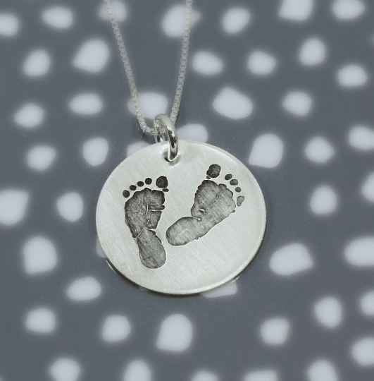 Footprint Necklace with Name - TYI Jewelry