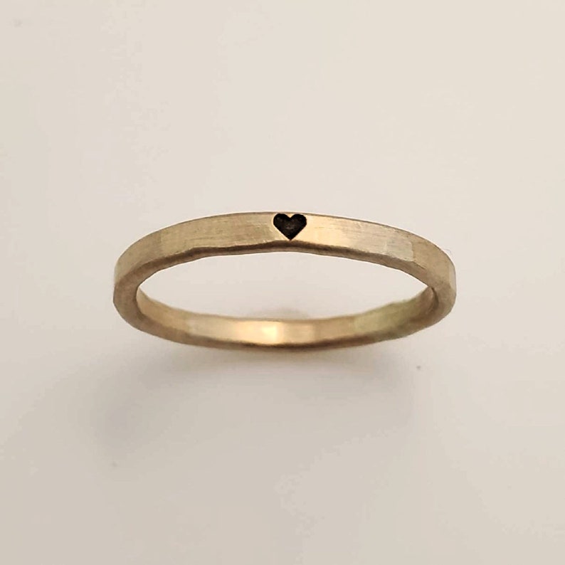 Skinny Heart Ring - Going Golden
