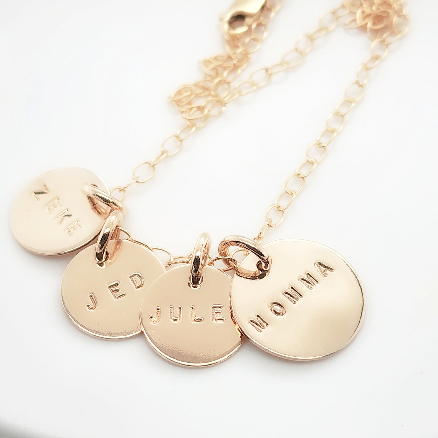Dainty Momma Necklace - Going Golden